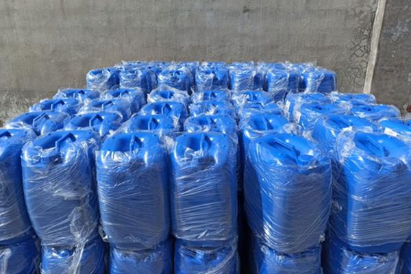新疆反渗透膜阻垢剂6000公斤顺利交付用户